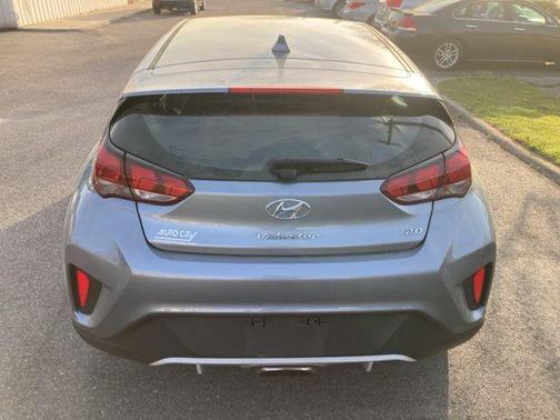 Sonic Silver 2019 Hyundai Veloster 2