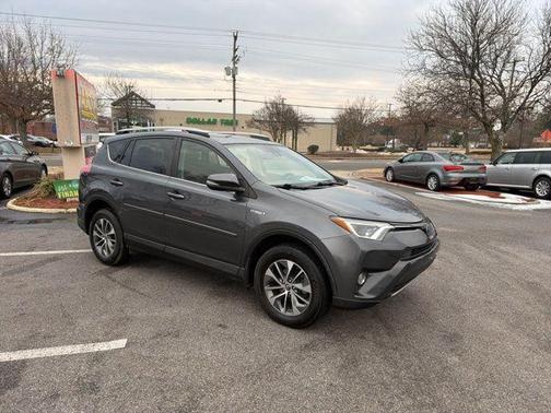 2017 Toyota RAV4 Hybrid XLE