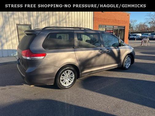 2014 Toyota Sienna XLE