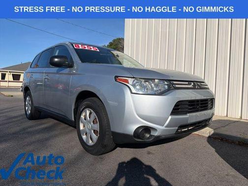 2014 Mitsubishi Outlander ES