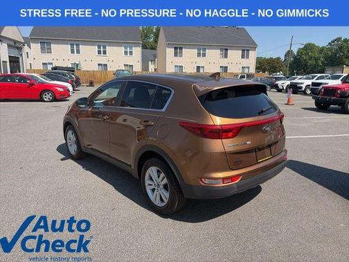 Burnished Copper 2017 Kia Sportage LX