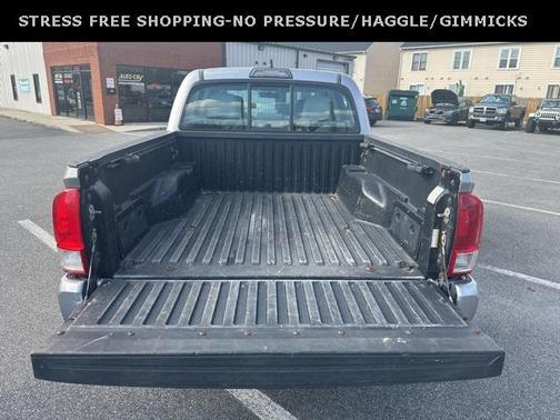 2016 Toyota Tacoma SR