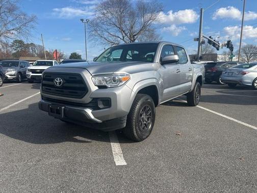 2016 Toyota Tacoma SR
