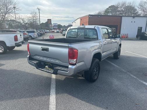 2016 Toyota Tacoma SR