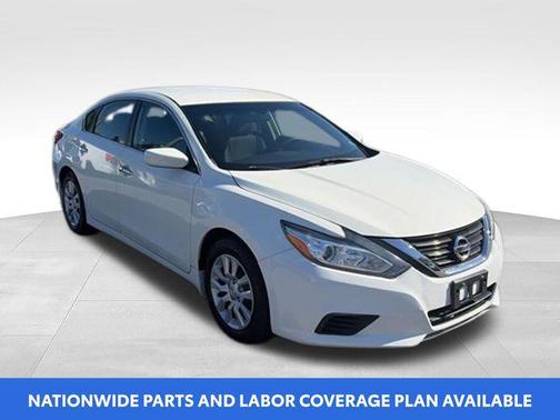 Glacier White 2017 Nissan Altima 2.5 S