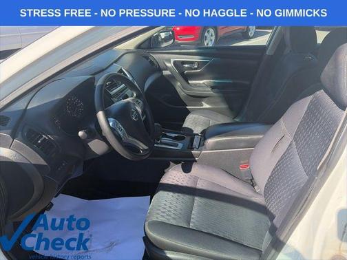 Glacier White 2017 Nissan Altima 2.5 S