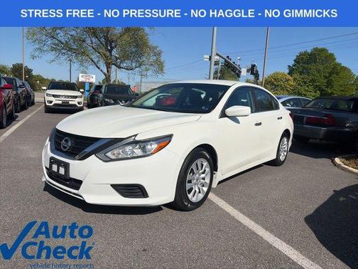 Glacier White 2017 Nissan Altima 2.5 S