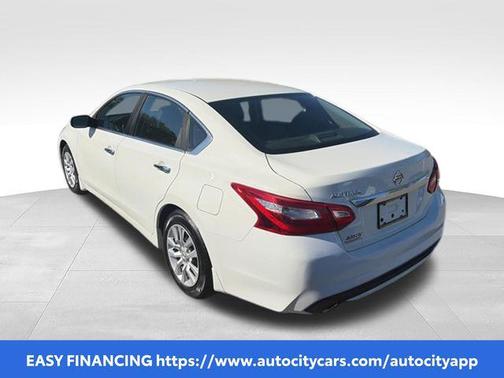 Glacier White 2017 Nissan Altima 2.5 S