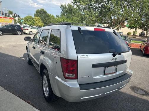 2005 Jeep Grand Cherokee Laredo