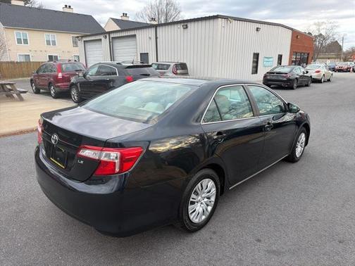 2014 Toyota Camry LE
