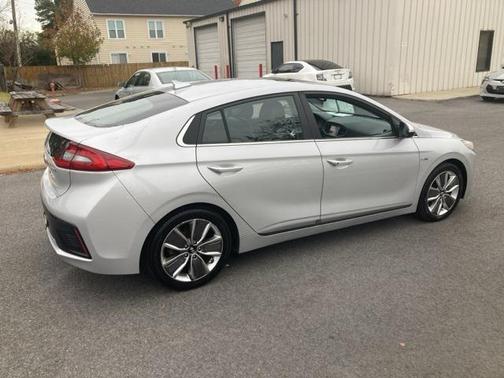 2018 Hyundai IONIQ Hybrid Limited