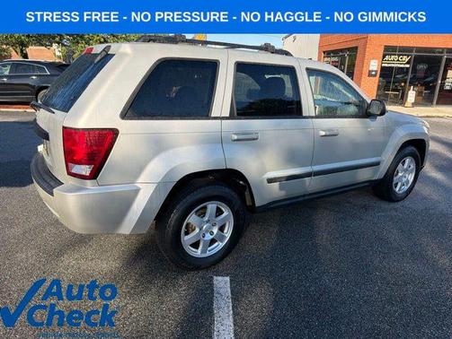 Light Graystone Pearlcoat 2009 Jeep Grand Cherokee Laredo