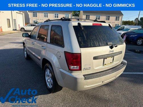 Light Graystone Pearlcoat 2009 Jeep Grand Cherokee Laredo