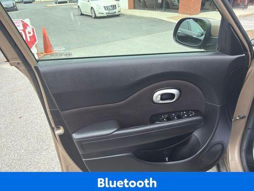 Latte Brown 2016 Kia Soul Base