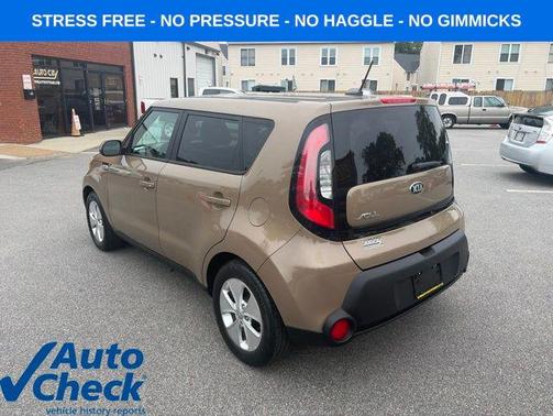 Latte Brown 2016 Kia Soul Base