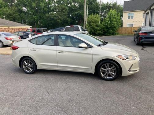 2017 Hyundai ELANTRA Value Edition