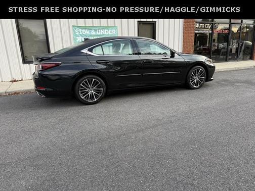 2022 Lexus ES 350 Base