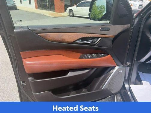 Manhattan Noir Metallic 2019 Cadillac Escalade Luxury