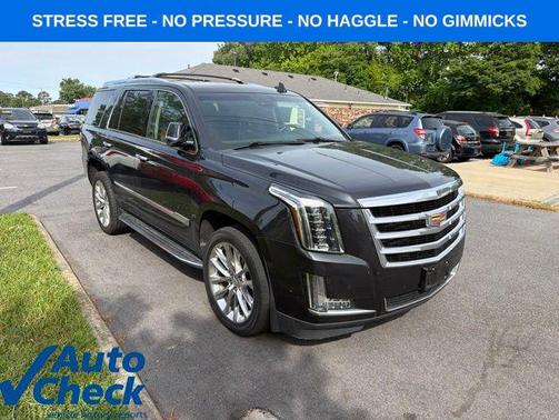 Manhattan Noir Metallic 2019 Cadillac Escalade Luxury