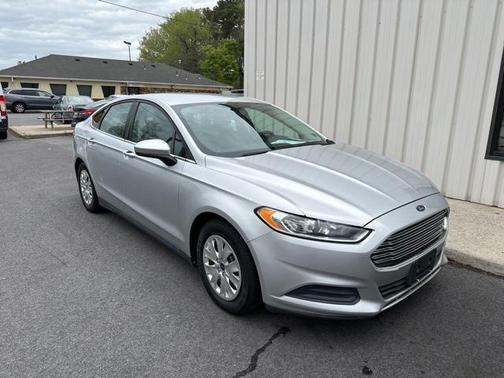 2014 Ford Fusion S