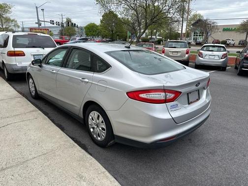 2014 Ford Fusion S