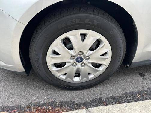 2014 Ford Fusion S