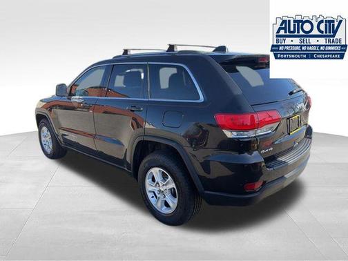 Brilliant Black Crystal Pearlcoat 2014 Jeep Grand Cherokee Laredo