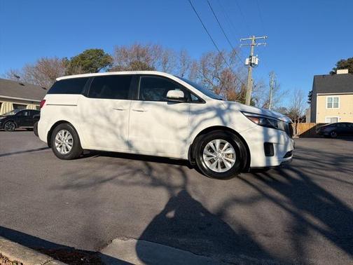 2018 Kia Sedona LX