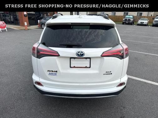 2017 Toyota RAV4 Hybrid XLE