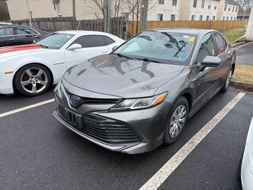 2018 Toyota Camry Hybrid LE