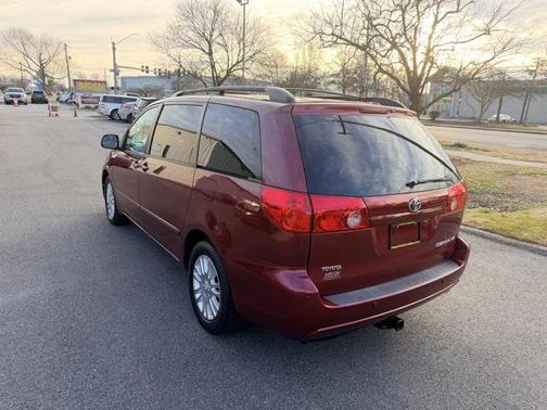 2010 Toyota Sienna XLE