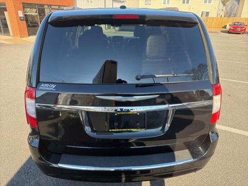 2015 Chrysler Town & Country Touring