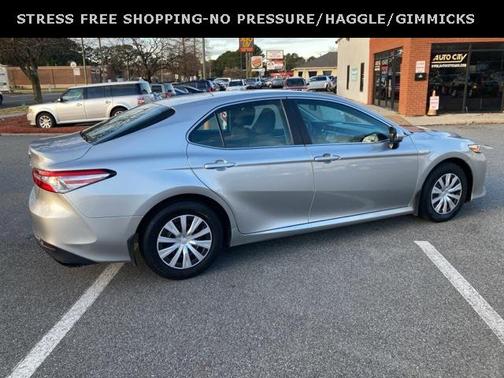 2018 Toyota Camry Hybrid LE