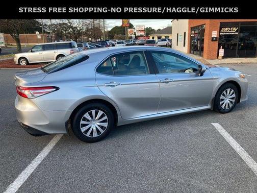 2018 Toyota Camry Hybrid LE