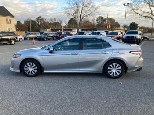 2018 Toyota Camry Hybrid LE