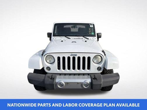 Bright White Clearcoat 2014 Jeep Wrangler Sahara