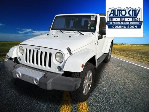 Bright White Clearcoat 2014 Jeep Wrangler Sahara