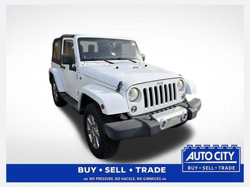 Bright White Clearcoat 2014 Jeep Wrangler Sahara