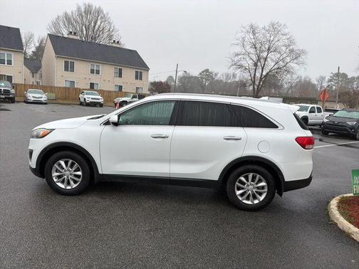 2018 Kia Sorento LX