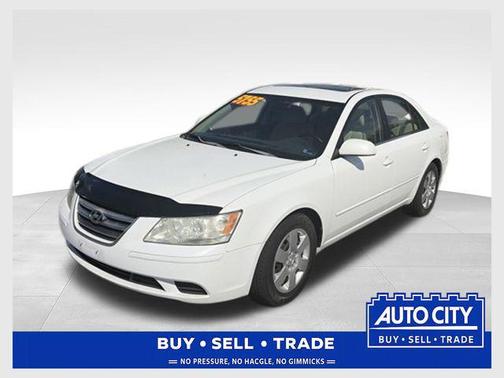 Powder White Pearl 2009 Hyundai SONATA GLS