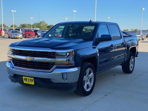 Photo 4 of 22 of 2016 Chevrolet Silverado 1500 1LT