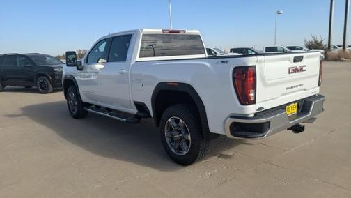 2026 GMC Sierra 2500 SLE