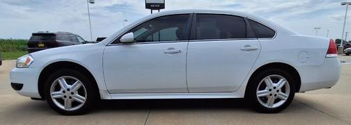 White 2015 Chevrolet Impala Limited Police
