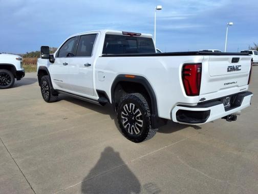 2024 GMC Sierra 2500 Denali Ultimate