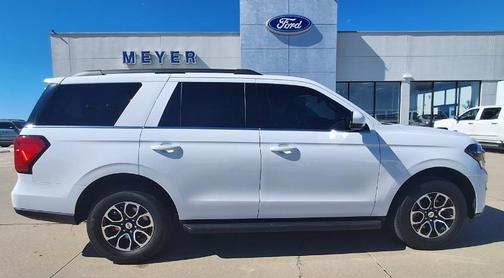 White 2024 Ford Expedition XLT