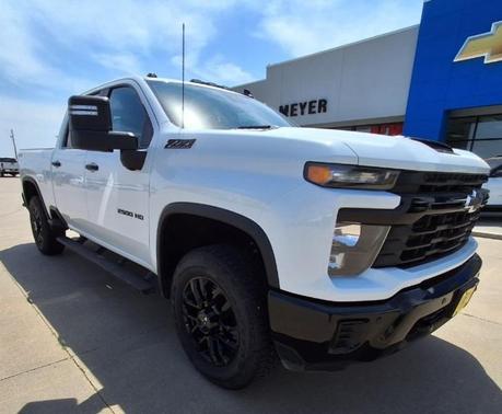 White 2025 Chevrolet Silverado 2500 Custom