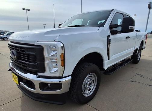 White 2024 Ford F-250 XL