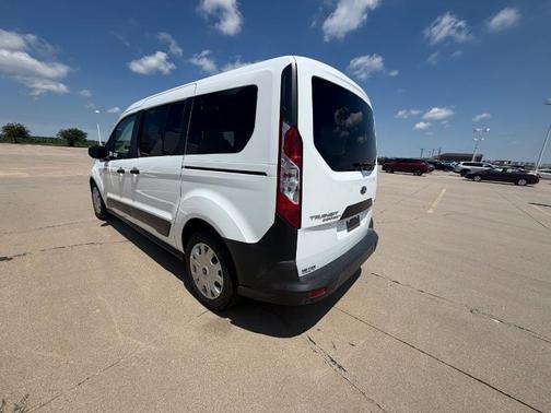 White 2019 Ford Transit Connect XL