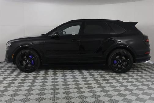 2025 Bentley Bentayga S Black Edition
