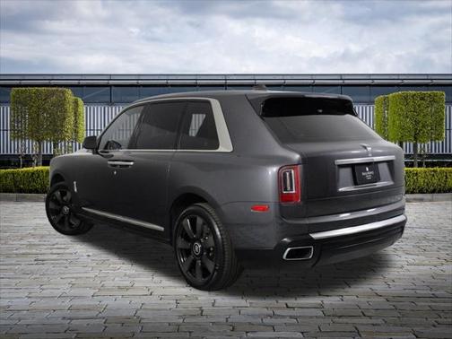 2022 Rolls-Royce Cullinan Base